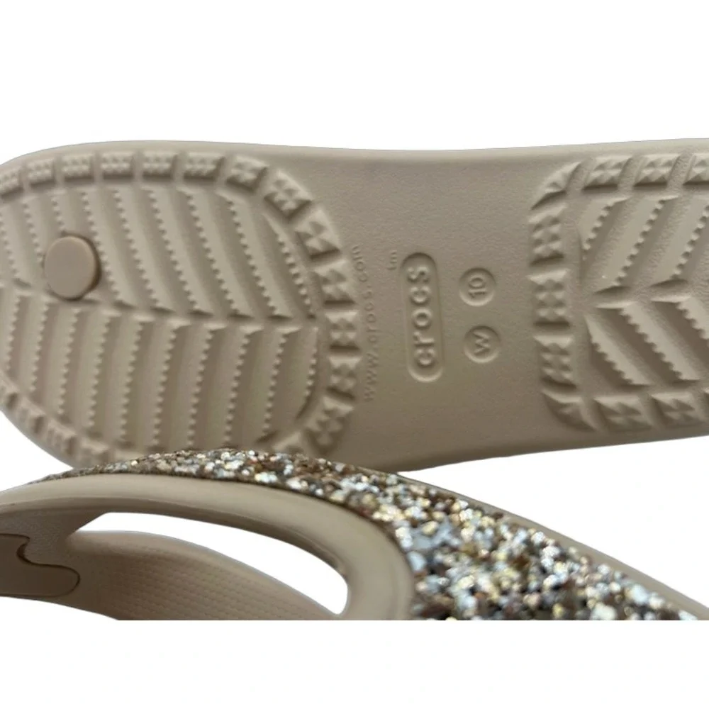 Crocs Capri Glitter Flip Flops Women's Size 10 W Tan Gold Sparkle Wedge Sandals